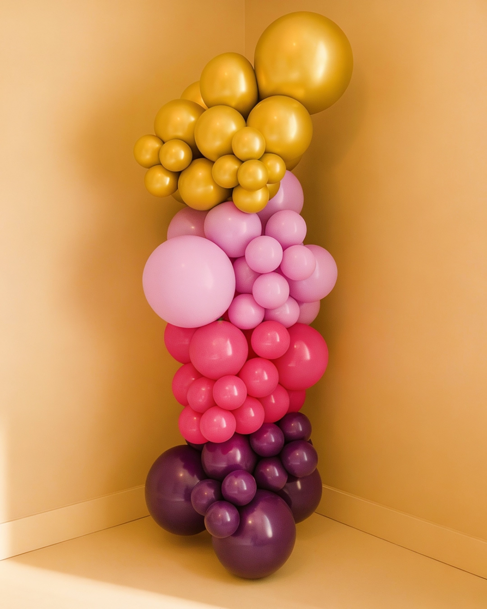 Aurora Diva balloon garland kit in vivid statement tones
