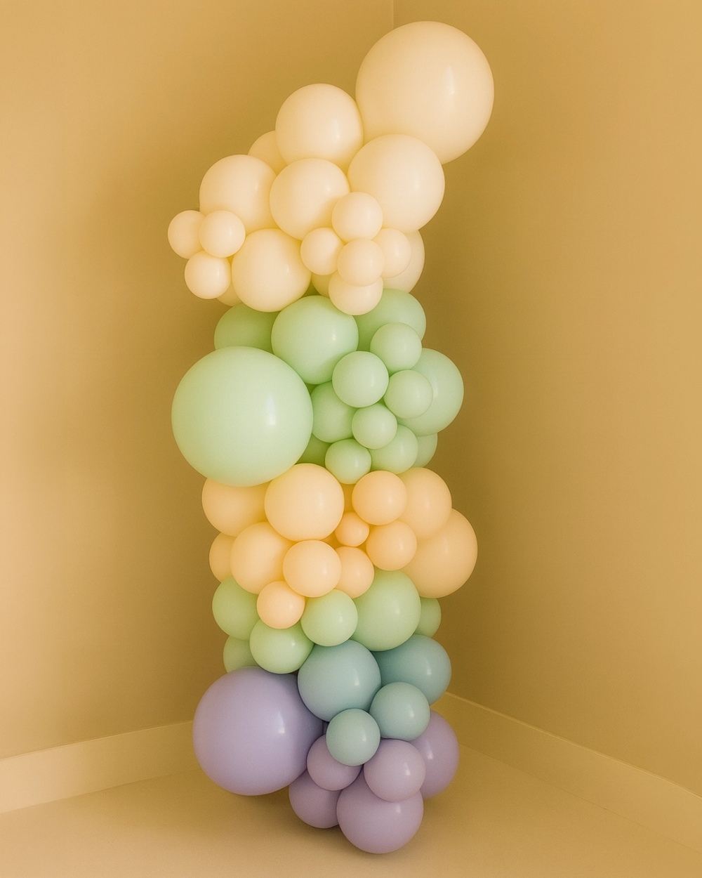 Cotton Cloud balloon garland kit in soft pastel tones